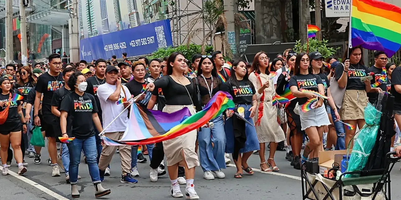 Home Credit Pride March