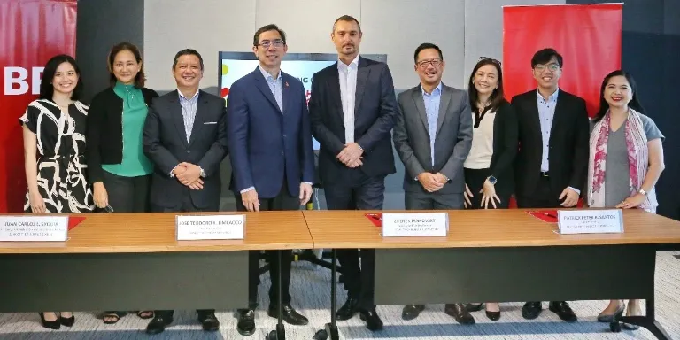 BPI officers and executives witness Home Credit Philippines and BPI loan signing event